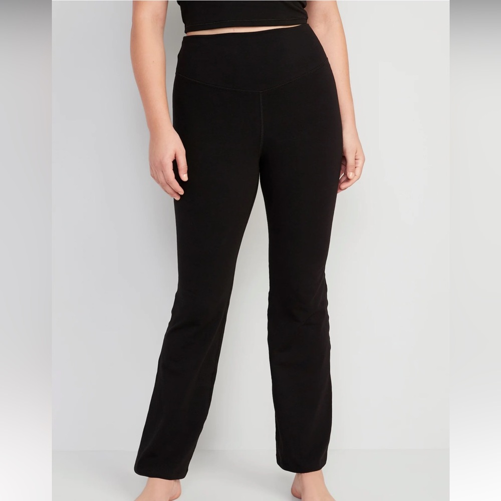 Old Navy Active Powerchill Extra High Rise Slim Bootcut Athletic Leggings